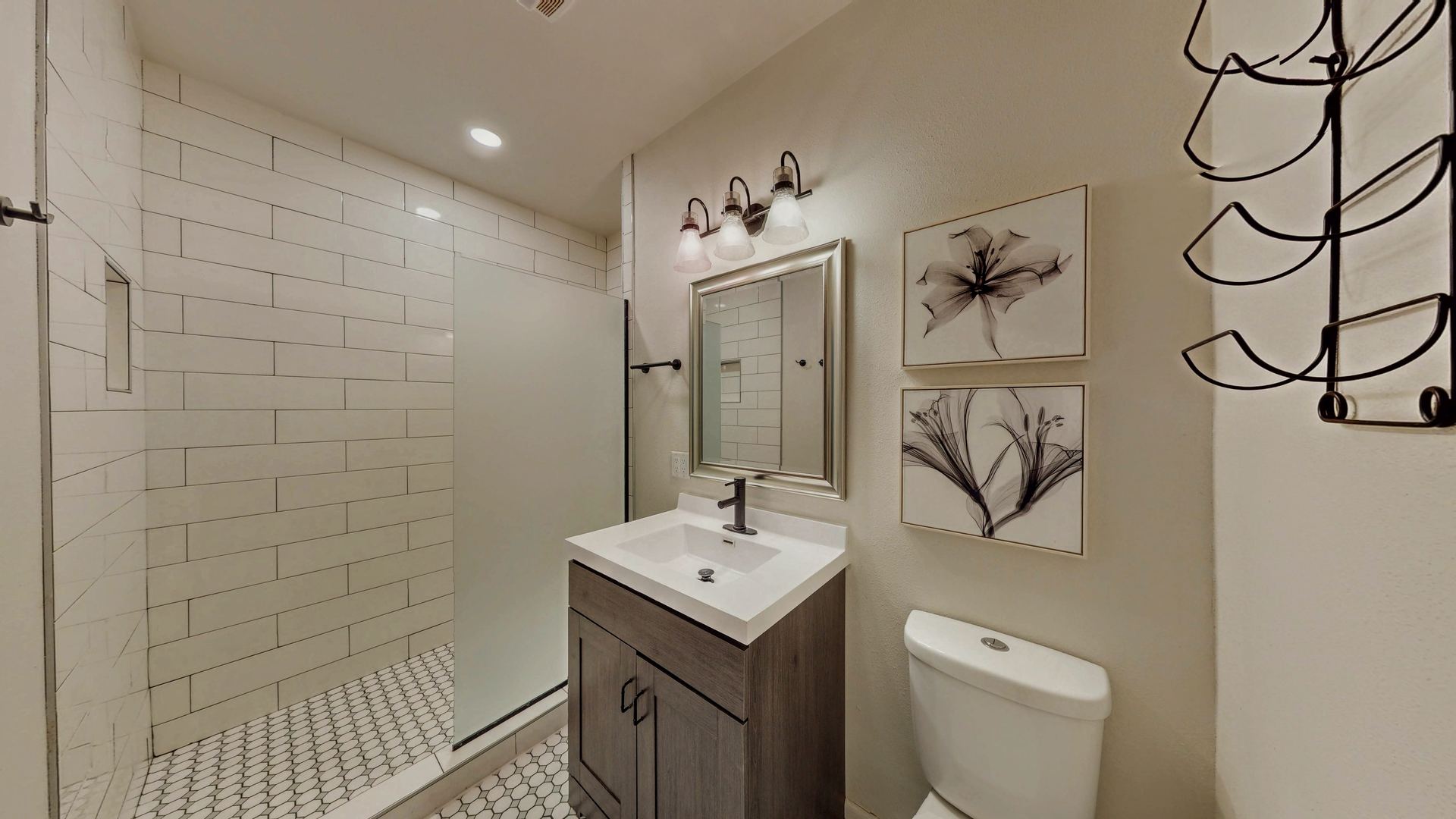 Apartment interior photo
