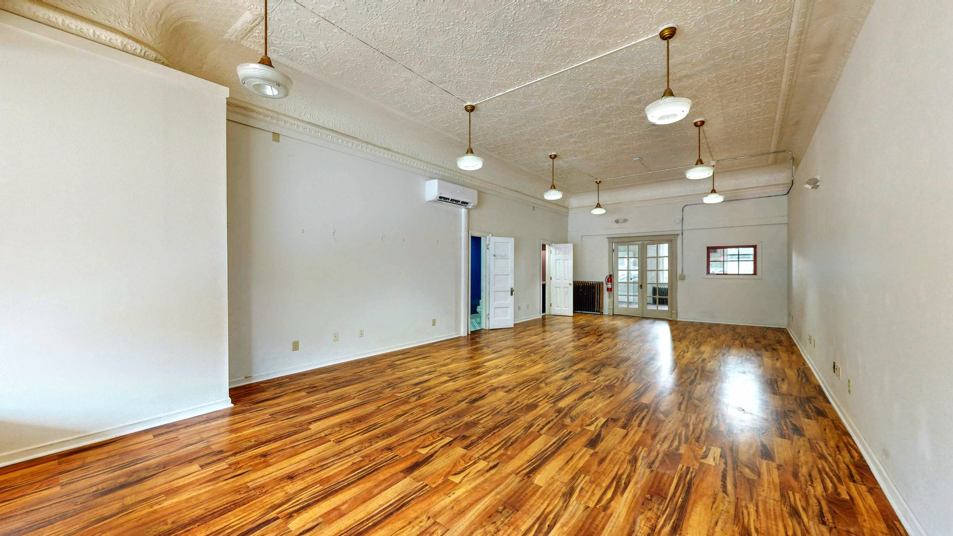 Commercial storefront photo
