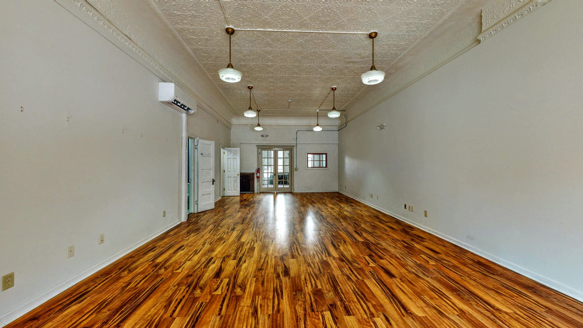 Commercial storefront photo