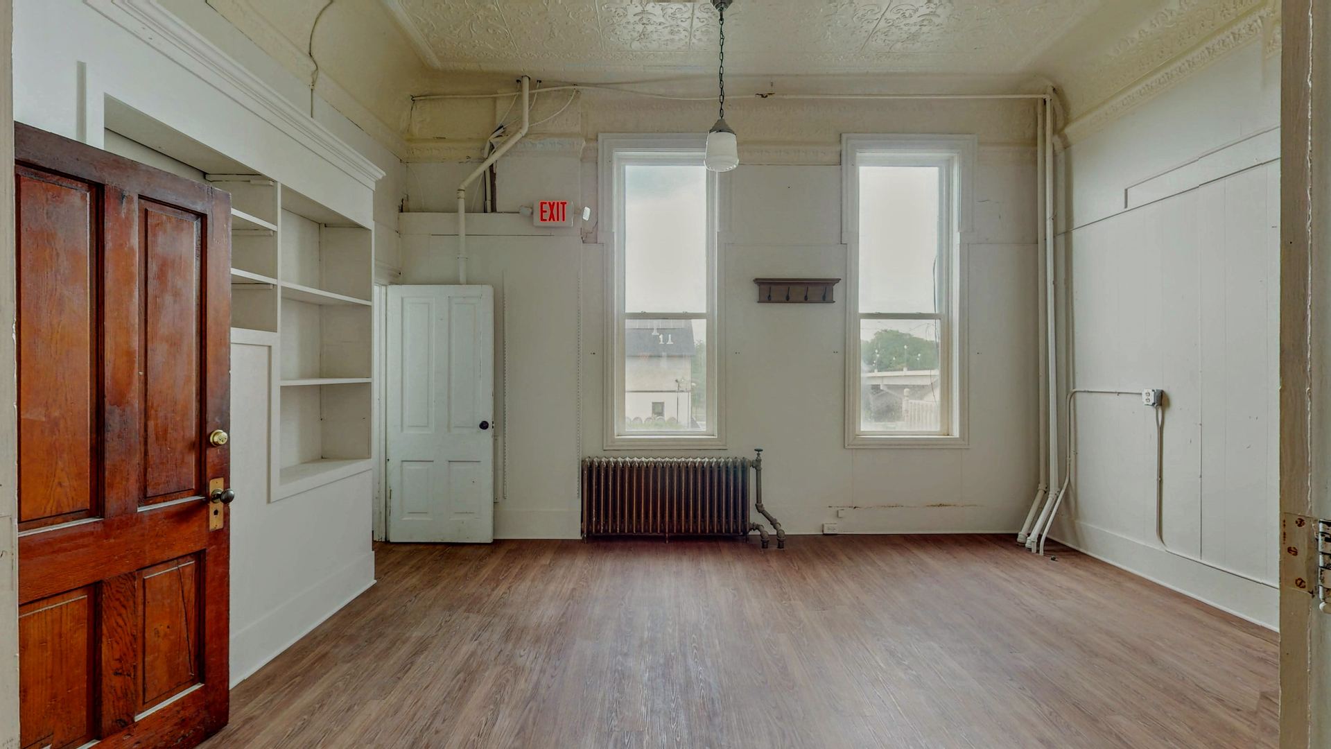 Commercial storefront photo