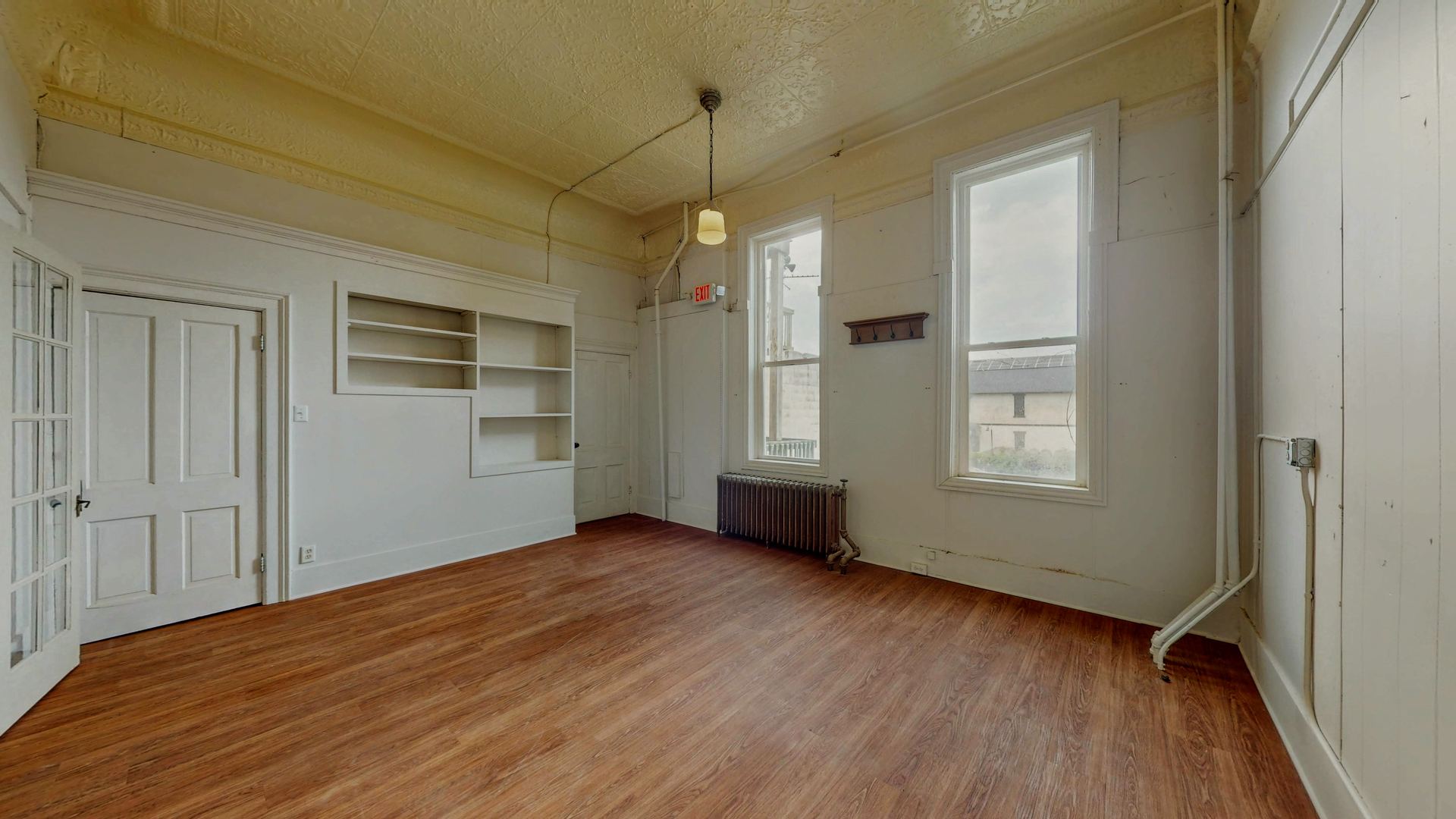 Commercial storefront photo